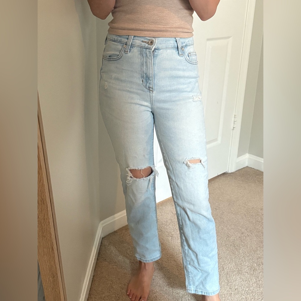 Kendall + Kylie The Icon Light Blue Distressed High Rise Straight Women's Jeans